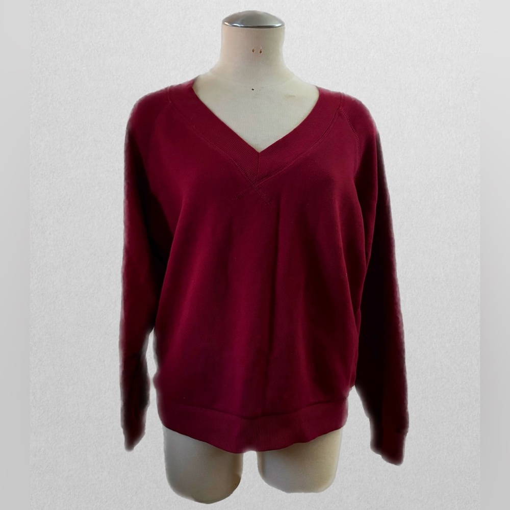 Women's V-Neck Sweater - Burgundy